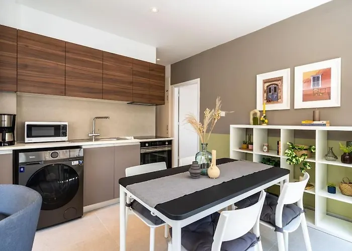 Cloudwalk 1- Bedroom In Apartment *