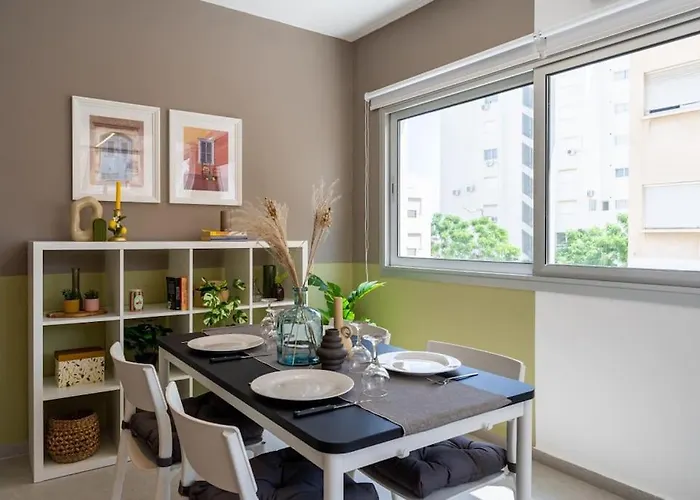 Cloudwalk 1- Bedroom In * Ларнака