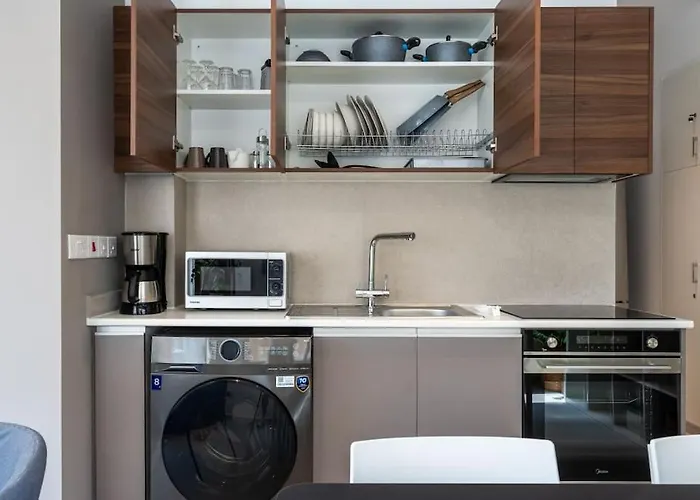 Cloudwalk 1- Bedroom In